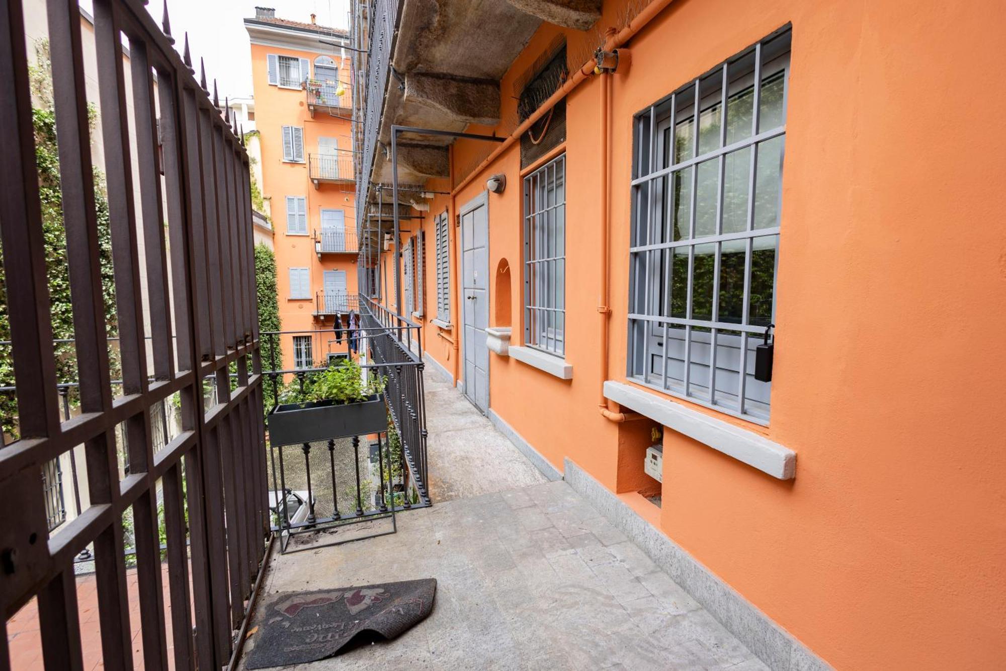 Porta Genova Cozy Apartment By 101Flats Milão Exterior foto