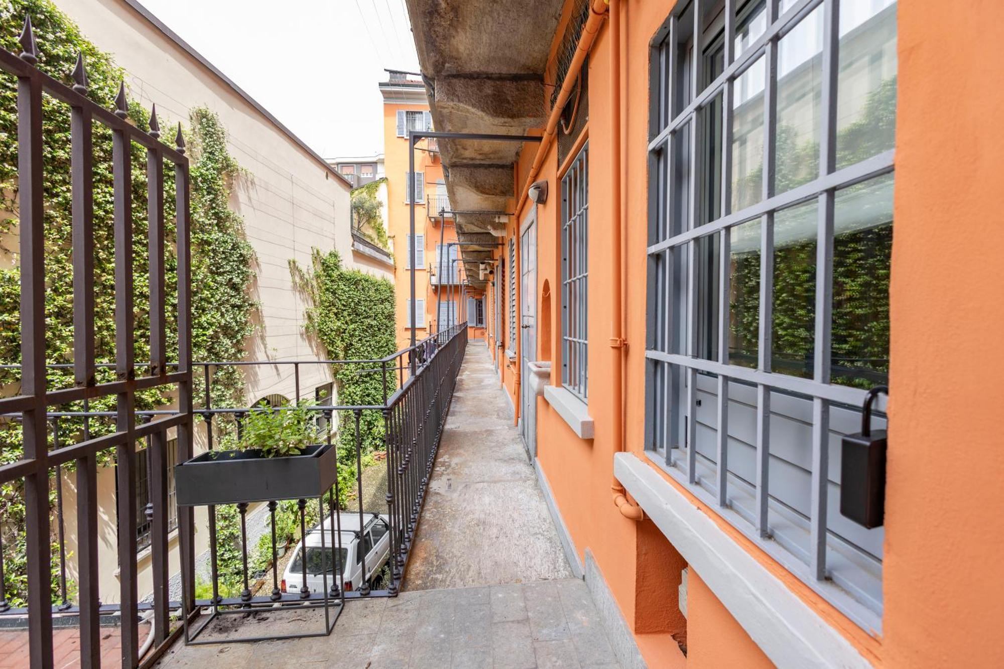Porta Genova Cozy Apartment By 101Flats Milão Exterior foto